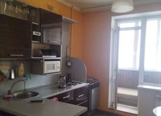 Сдам 1-комнатную квартиру, 42 м2, Омская область, проспект Комарова, 15к3