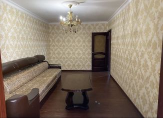 Сдается в аренду четырехкомнатная квартира, 75 м2, Дагестан, улица Гагарина, 40