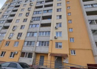 Продается 1-комнатная квартира, 44 м2, Энгельс, проспект Строителей