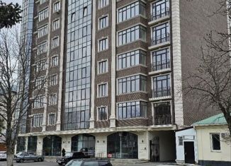 Четырехкомнатная квартира на продажу, 156 м2, Черкесск, Комсомольская улица, 17