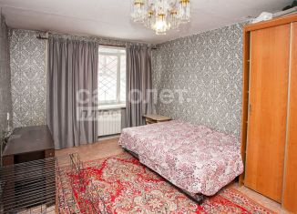 Продаю 1-комнатную квартиру, 33 м2, Кемерово, улица Веры Волошиной, 31