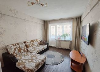 Продается 3-комнатная квартира, 59 м2, Иркутская область, улица Розы Люксембург