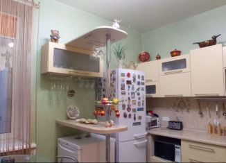 Продается 2-комнатная квартира, 67 м2, Волгоград, улица Доценко, 37