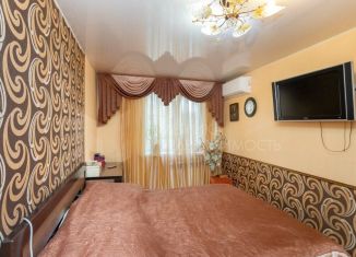 Продам 3-комнатную квартиру, 64 м2, Тюменская область, Одесская улица, 24А