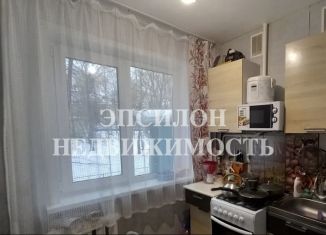 Продажа трехкомнатной квартиры, 47.7 м2, Курская область, улица Комарова, 25