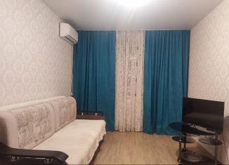 Продается 1-комнатная квартира, 30 м2, Волгоградская область, улица Степанищева, 9