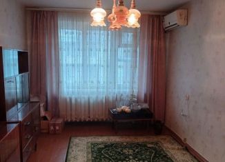 Продаю 2-комнатную квартиру, 41 м2, Волгоград, улица Чапаева, 8, Центральный район