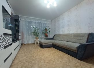 Продается 3-ком. квартира, 60 м2, Соликамск, Большевистская улица, 63