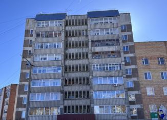 Продается трехкомнатная квартира, 73.8 м2, Кирово-Чепецк, улица 60 лет Октября, 2