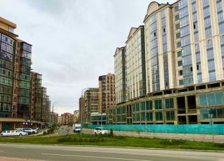 Продается трехкомнатная квартира, 92 м2, Каспийск, проспект Акулиничева, 1