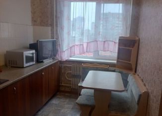 Продается 3-комнатная квартира, 63.7 м2, Волгоградская область, Кузнецкая улица, 32