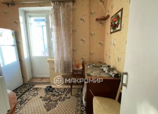 Продается 1-комнатная квартира, 27.3 м2, Челябинск, Комсомольский проспект, 94