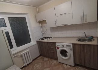 Сдается 3-комнатная квартира, 61 м2, Грозный, проспект Ахмат-Хаджи Абдулхамидовича Кадырова, 36