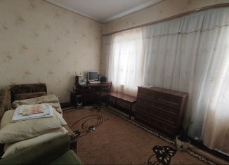 Двухкомнатная квартира на продажу, 34 м2, Крым, улица Ленина, 10