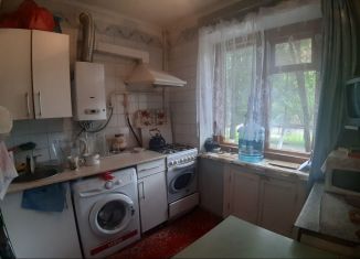 Продается трехкомнатная квартира, 60 м2, Новочеркасск, улица Мичурина, 26