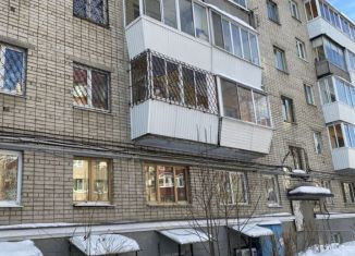 Продаю 1-комнатную квартиру, 30 м2, Екатеринбург, улица Бажова, улица Бажова