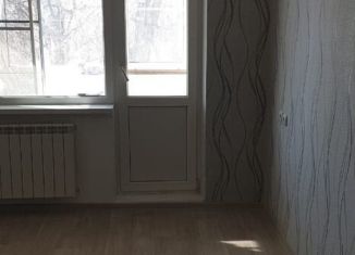 Продаю однокомнатную квартиру, 32 м2, Волгоградская область, проспект Столетова, 38