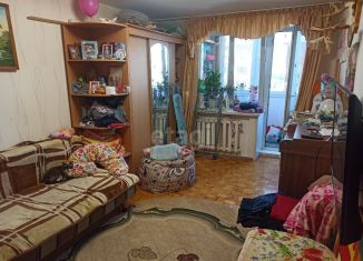 Трехкомнатная квартира на продажу, 58.8 м2, Ижевск, улица Воровского, 106