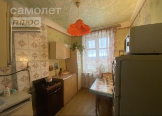 Продажа трехкомнатной квартиры, 80.7 м2, Свердловская область, улица Ильича, 8