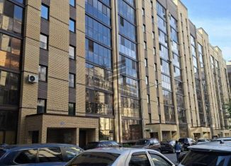 Сдам в аренду 2-ком. квартиру, 54 м2, Казань, улица Рауиса Гареева, 94