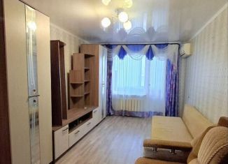 Продаю 2-ком. квартиру, 44.4 м2, Астрахань, улица Ботвина, 10