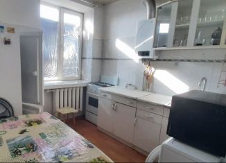 Аренда двухкомнатной квартиры, 45 м2, Крым, проспект Ленина, 40