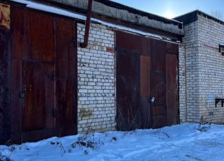 Продаю гараж, 30 м2, Удомля, улица Попова