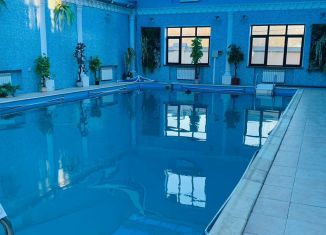 Коттедж в аренду, 2200 м2, деревня Мишуткино, Живописная улица, 1