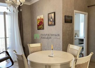 Продается 3-комнатная квартира, 61 м2, Новороссийск, улица Советов, 26