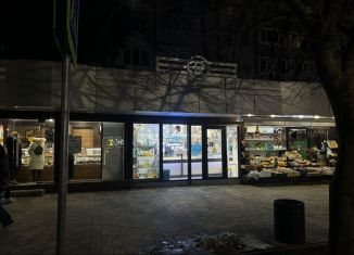 Сдаю торговую площадь, 12 м2, Сочи, улица Воровского, 34/2