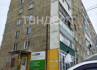 Трехкомнатная квартира на продажу, 63 м2, Омская область, проспект Мира, 92