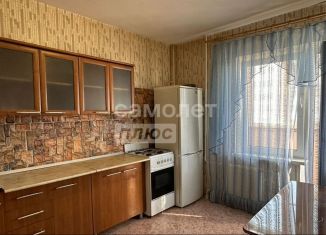 Продается 1-комнатная квартира, 36 м2, Армавир, проспект Авиаторов, 2