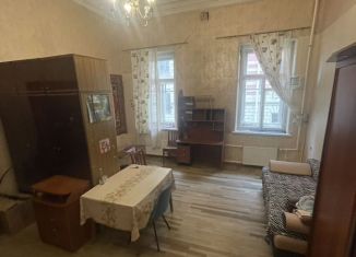 Продается комната, 32.5 м2, Санкт-Петербург, набережная реки Фонтанки, 76, метро Достоевская