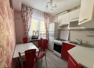 Продается 2-ком. квартира, 42 м2, Волгоград, Бобруйская улица, 4