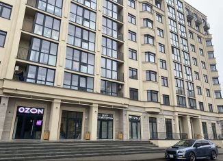 Продается трехкомнатная квартира, 85.6 м2, Калининград, Ленинградский район, улица Старшины Дадаева, 55к2