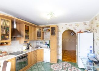 Продам 3-комнатную квартиру, 98 м2, Тюмень, Новосибирская улица, 131, Калининский округ