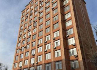 Продается 1-комнатная квартира, 67 м2, Дагестан, улица Нахимова, 5