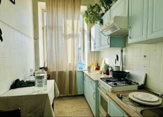 Сдается в аренду 2-комнатная квартира, 55 м2, Москва, Кутузовский проспект, 26к1, метро Деловой центр