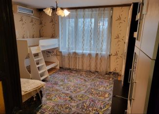 Сдается двухкомнатная квартира, 54 м2, Москва, Батюнинская улица, 10