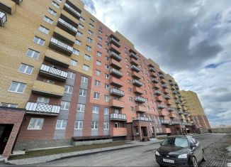 Продаю трехкомнатную квартиру, 54.1 м2, Тюмень, улица Голышева, 2к3