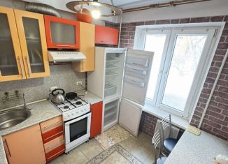 Аренда 3-ком. квартиры, 68 м2, Махачкала, улица Гагарина, 72