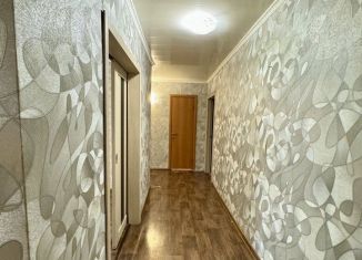 Сдаю 3-ком. квартиру, 65.8 м2, Магнитогорск, улица Завенягина, 10