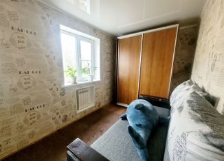 Продаю трехкомнатную квартиру, 56 м2, станица Раевская, улица Ленина, 25