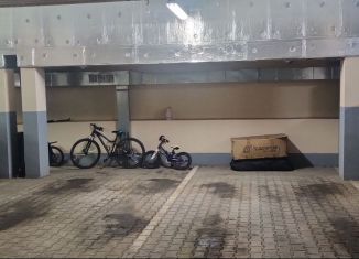 Сдается в аренду машиноместо, 19 м2, Киров, улица Героя Ивана Костина, 1