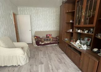 Сдам в аренду двухкомнатную квартиру, 53 м2, Гусь-Хрустальный, Садовая улица, 57