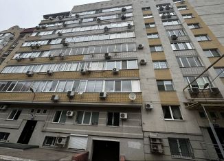 Продам 3-ком. квартиру, 75 м2, Саратовская область, улица имени Н.А. Некрасова, 49А