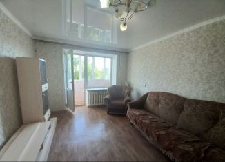 Продам 2-ком. квартиру, 49.6 м2, Бузулук, улица Кутузова, 61А