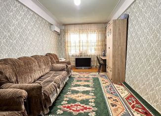 Продается 2-ком. квартира, 50 м2, Махачкала, улица Магомедтагирова, 184