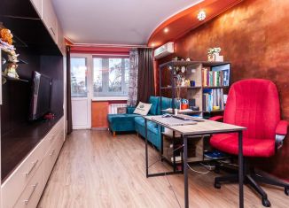 Продаю двухкомнатную квартиру, 52 м2, Краснодар, улица Суворова, 80, улица Суворова