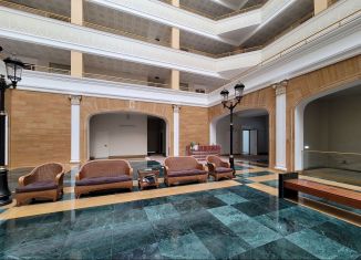 Продам двухкомнатную квартиру, 60 м2, посёлок городского типа Гурзуф, Ялтинская улица, 12А, ЖК Шато Лувр